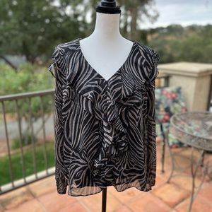 Dress top. Size large. Never worn. Smoke free home.